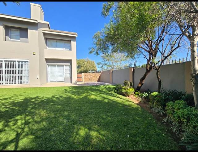 4 BEDROOM PROPERTY TO RENT IN WATERKLOOF HEIGHTS